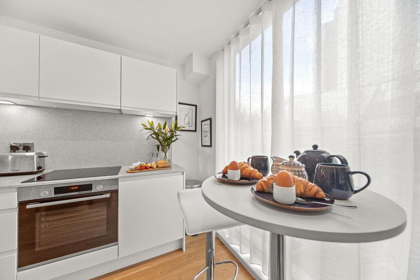 Atlas House Three Харрогейт Экстерьер фото